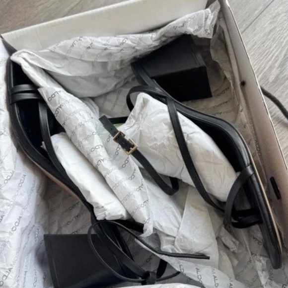 ALDO Adrauder - Women's Heels Block - Black, Size 8.5 - Picture 4 of 6